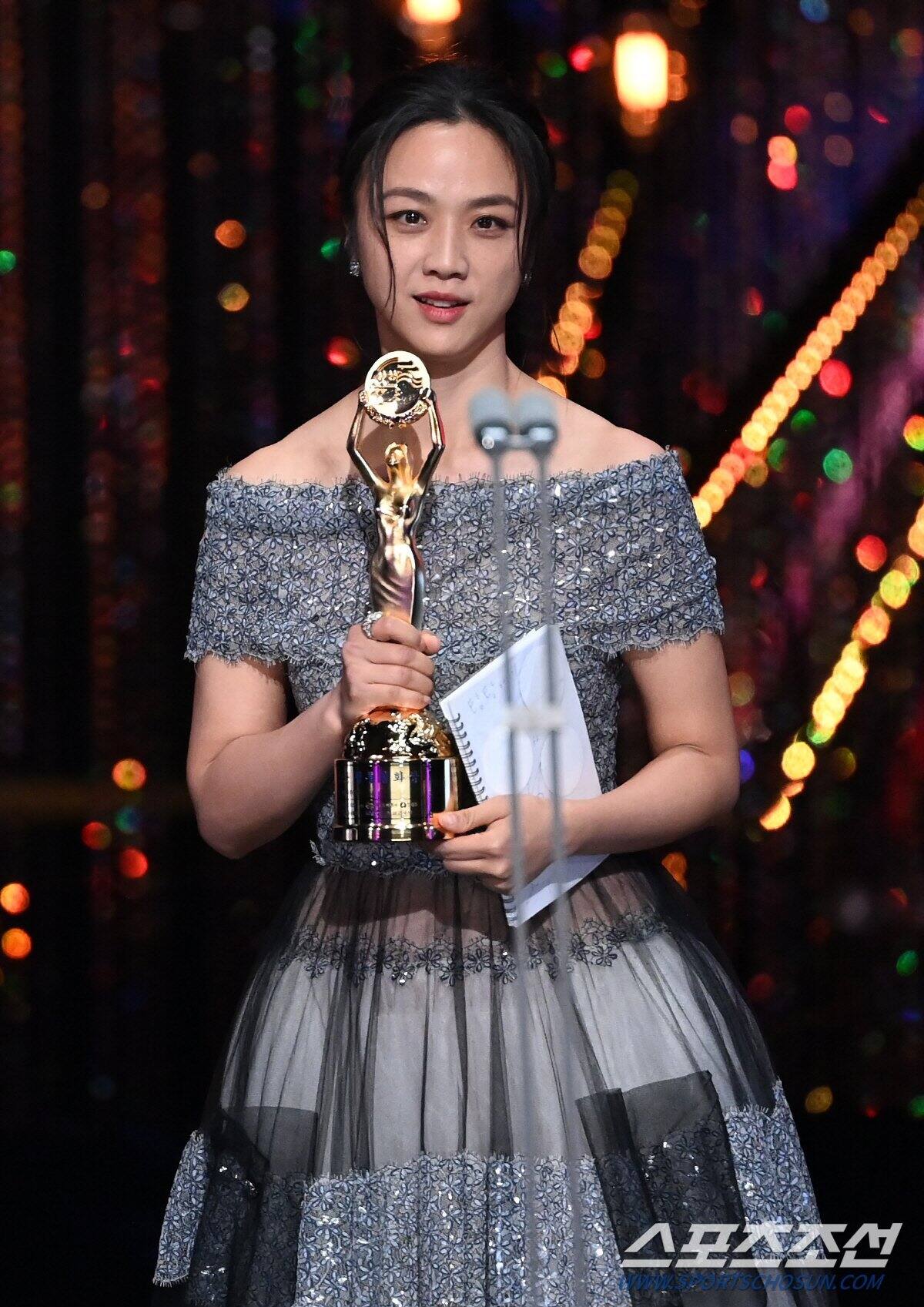 The Star-Studded Blue Dragon Film Awards 2022
